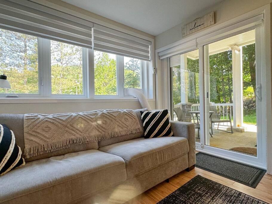 The Alpine Nest - 3 Beds - 4 Guests - Free Parking - Pool Apartment Mont-Tremblant Exterior foto